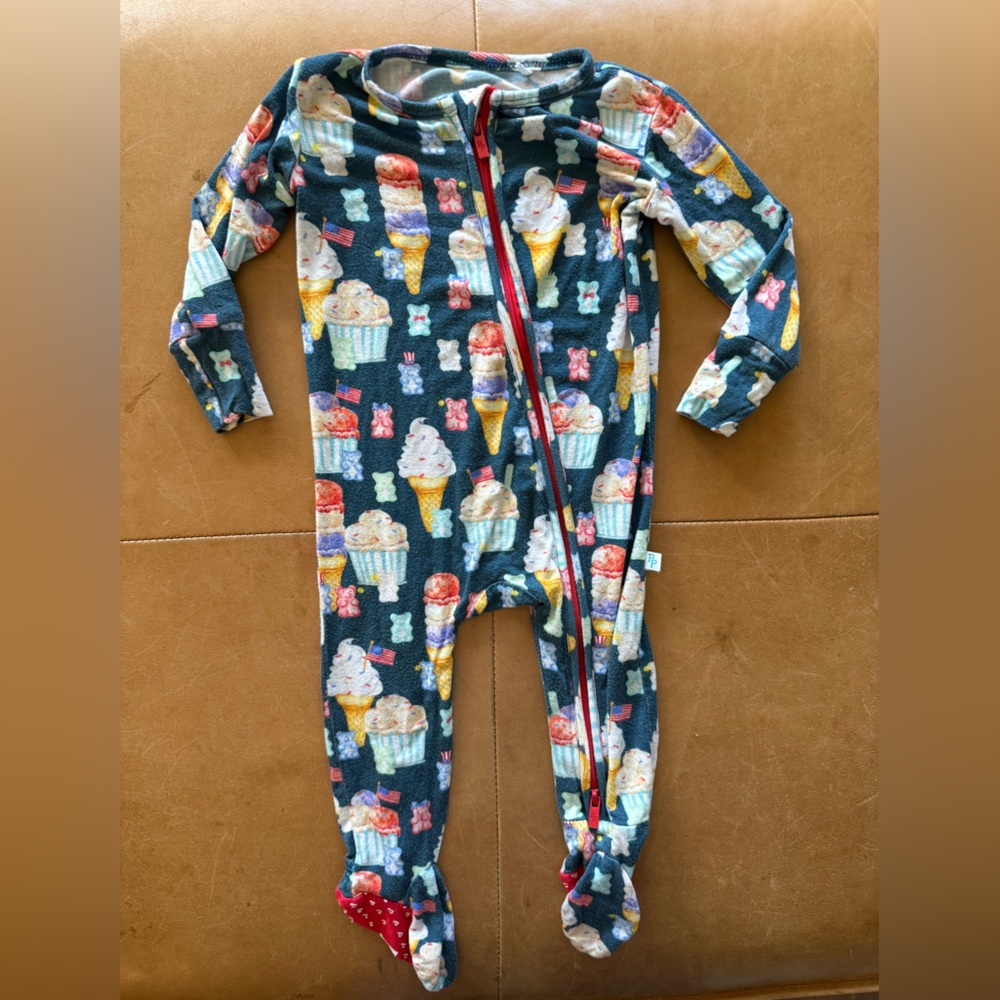 💛$15 FLASH SALE💛Posh Peanut Viscose Bamboo Skye Ice Cream Print Footie 3-6M